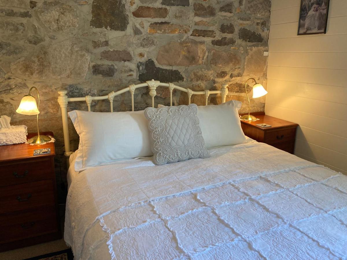 Orford'S Sanda House B&B Экстерьер фото